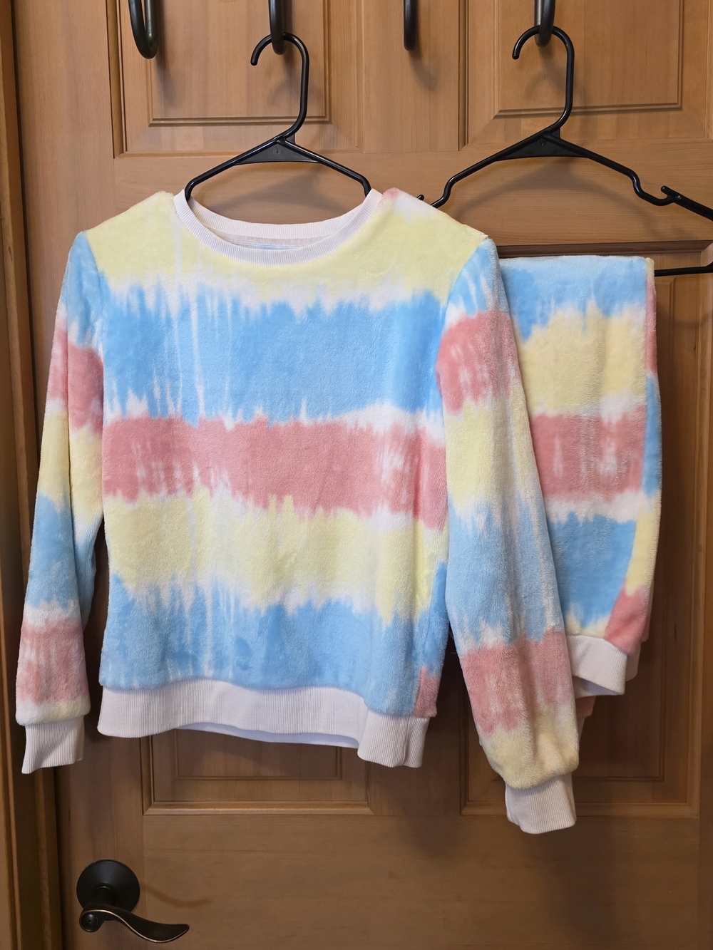 Kids Tie-Dye Plush Pajama Set in Blue, Pink & Yellow